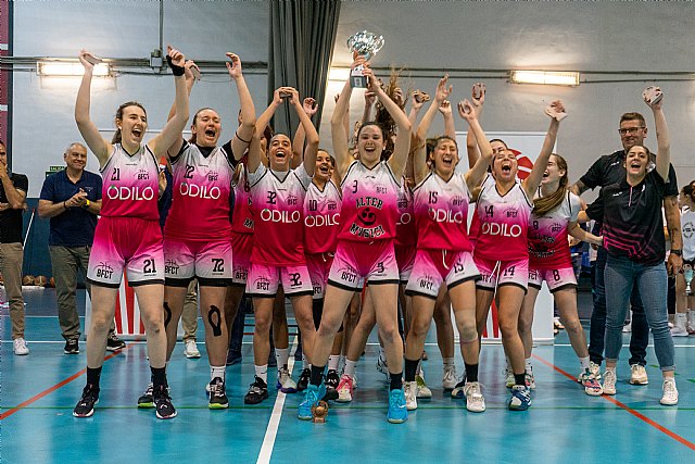 El equipo de Balta López revalida su título de campeón junior femenino - 1, Foto 1