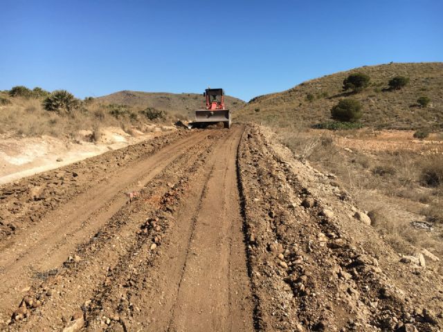 Arrancan las obras de mejora de los dos caminos principales de acceso al Parque Regional de Calblanque - 1, Foto 1