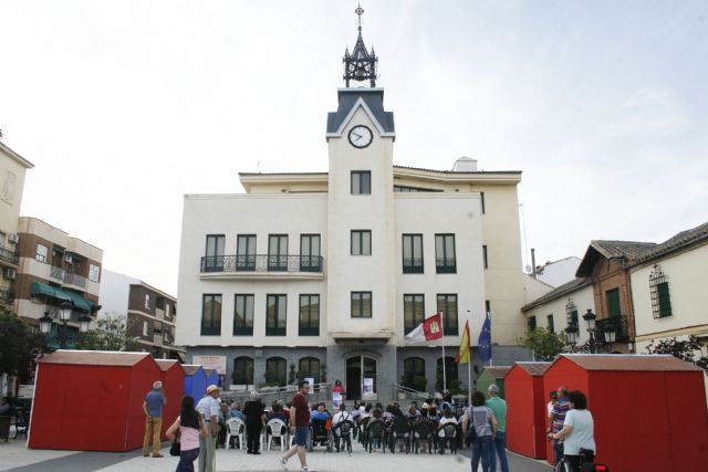 Calzada de Calatrava puso nombre a su primer Banco Literario y dio el pistoletazo de salida a su primera feria del libro - 3, Foto 3