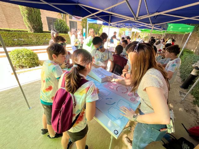 Más de 80 alumnos de 6° de primaria aprenden a crear empresas del futuro - 1, Foto 1