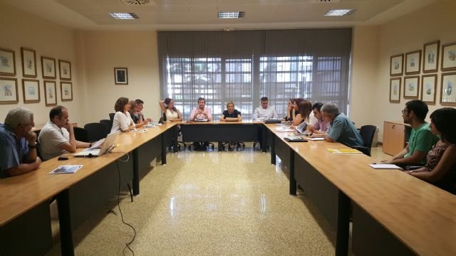 Medio Ambiente presenta a los ayuntamientos del Mar Menor el catálogo de buenas prácticas para actuaciones en playas - 1, Foto 1