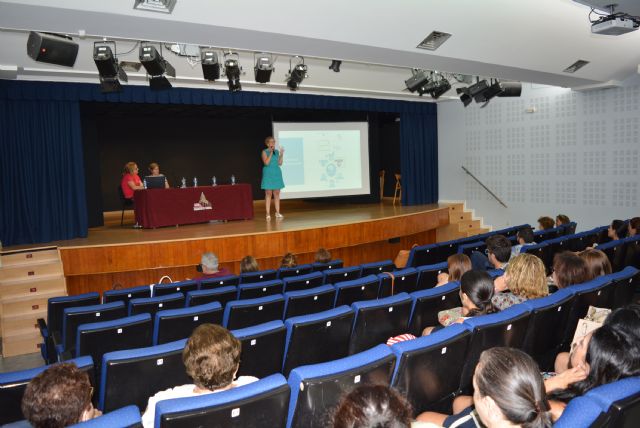 ASTEAMUR llega a Águilas para ayudar a las personas con TEA - 1, Foto 1