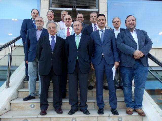 El Consejo Rector de los Laureles de Murcia se reúne para dilucidar los finalistas de los premios - 1, Foto 1