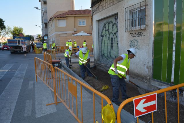 El Ayuntamiento pone en marcha un nuevo programa de empleo y formación que permite la contratación de mayores de 30 años desempleados - 2, Foto 2