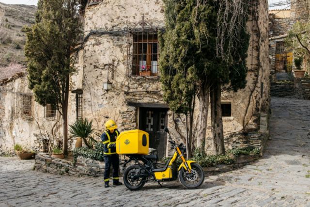 Correos amplia su flota de reparto ecológica con 700 motos eléctricas ciberseguras - 1, Foto 1