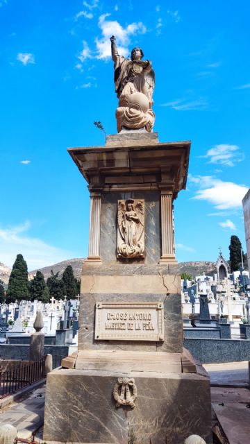 El Ayuntamiento paraliza la restauración del panteón Martínez de la Peña del Cementerio de los Remedios - 1, Foto 1