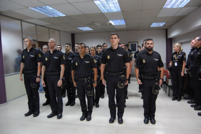 El delegado del Gobierno recibe a 34 policías nacionales de la XXXII Promoción que completarán su formación prestando servicio en la región de Murcia - 3, Foto 3