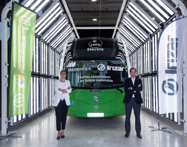 Iberdrola e Irizar aceleran la movilidad eléctrica: acuerdo para la electrificación del transporte urbano y el suministro de energía verde - 1, Foto 1