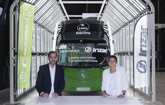 Iberdrola e Irizar aceleran la movilidad eléctrica: acuerdo para la electrificación del transporte urbano y el suministro de energía verde - 2, Foto 2