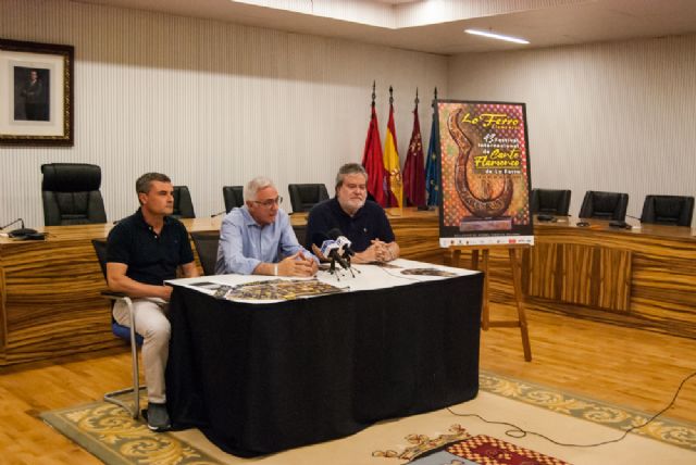 El Ayuntamiento de Torre Pacheco acoge la presentación de la agenda cultural de Lo Ferro - 1, Foto 1