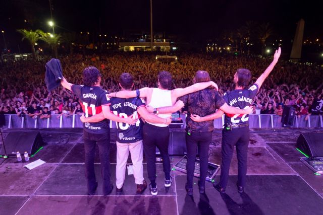 La Mar de Músicas celebra el concierto más multitudinario de su historia con Arde Bogotá en el Día Repsol - 1, Foto 1