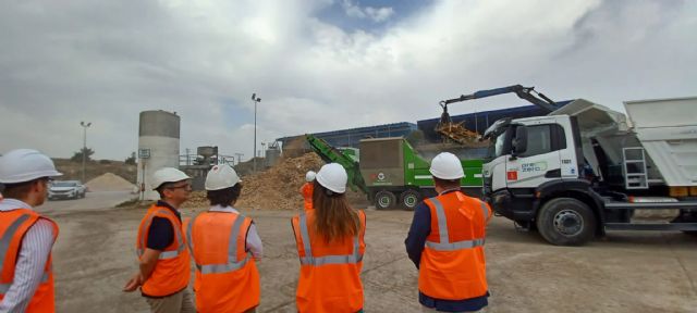 La adquisición de una trituradora móvil y un camión volquete mejora la gestión de residuos en el centro de Cañada Hermosa - 2, Foto 2