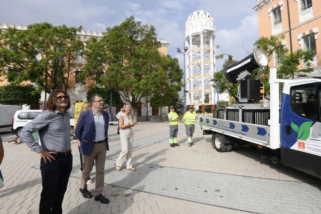 Cuatro drones y un helicóptero luchan contra la proliferación del mosquito tigre en Murcia - 1, Foto 1