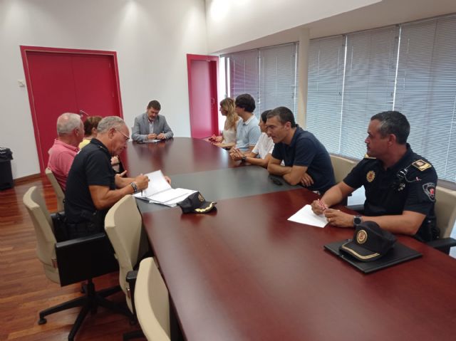 El  Ayuntamiento de Murcia se compromete a reforzar la seguridad en el barrio de Santa Eulalia - 1, Foto 1