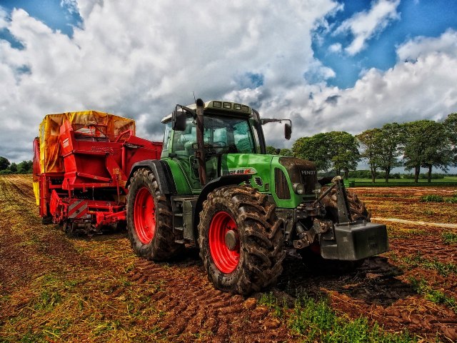 Cada semana fallece una persona por vuelco de tractor en España - 1, Foto 1