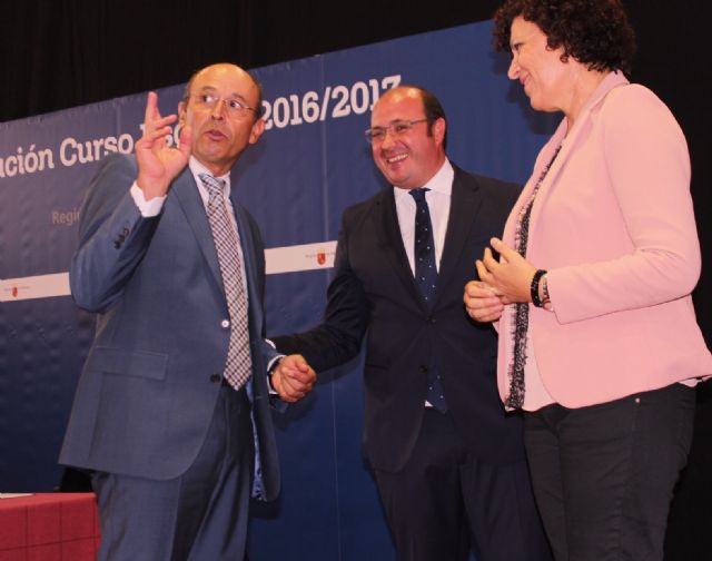 Pedro Antonio Sánchez apela al diálogo y al acuerdo para alcanzar en común un gran Pacto Regional por la Educación de calidad y duradero - 2, Foto 2