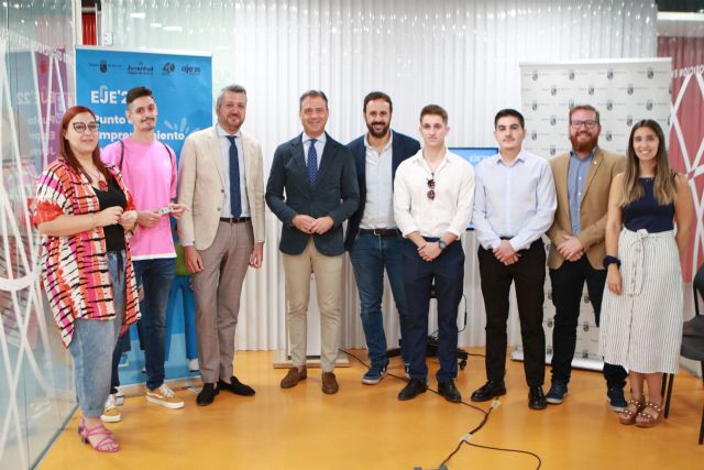 La Comunidad se alía con los jóvenes empresarios para promover el autoempleo juvenil - 1, Foto 1