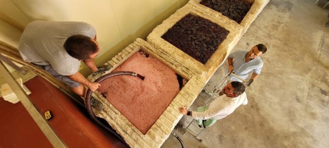 Una bodega utiliza la piedra caliza en la fermentación de sus vinos - 1, Foto 1