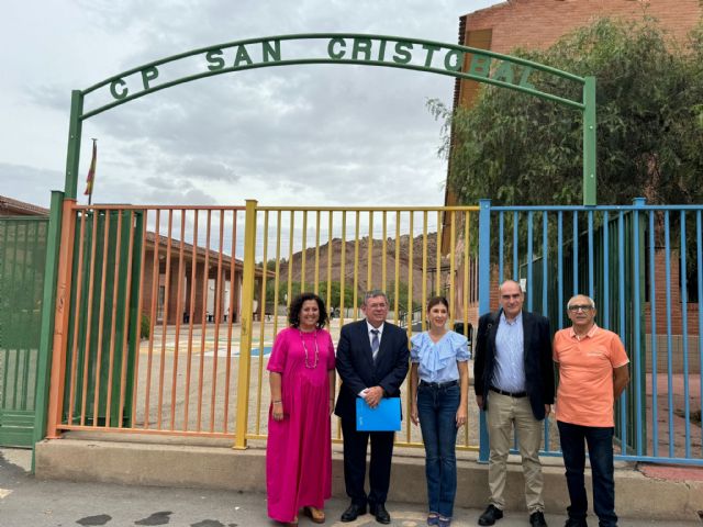 El CEIP San Cristóbal de Lorca galardonado con el Premio CERM por su el proyecto intergeneracional Vidas que se unen - 1, Foto 1