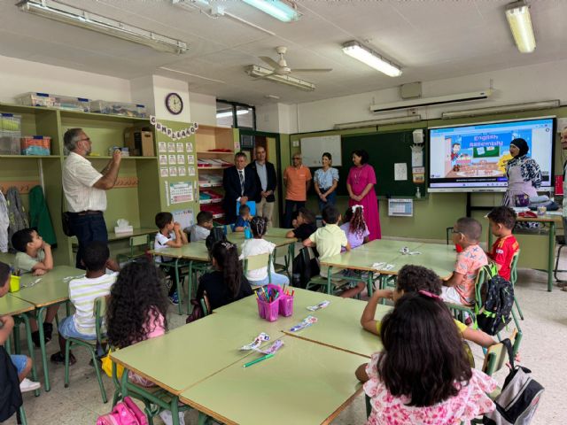 El CEIP San Cristóbal de Lorca galardonado con el Premio CERM por su el proyecto intergeneracional Vidas que se unen - 2, Foto 2