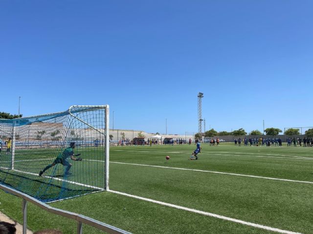 Salen a licitación las cantinas de los campos de fútbol Hermanos Buitrago y Armando Muñoz Calero - 1, Foto 1