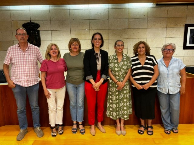 Se presenta al Ayuntamiento la Asociación de Amigos del Camino Eulaliense de Totana, Foto 1