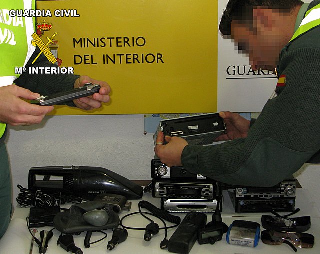 La Guardia Civil Desarticula Una Banda Juvenil Dedicada A Cometer Robos En Vehículos En La 8731