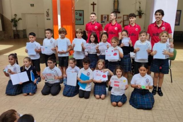 Continua la gira de acercamiento del fútbol sala al cole del Jimbee CT y el programa ADE con parada en colegio Sagrado Corazón de Los Dolores - 1, Foto 1