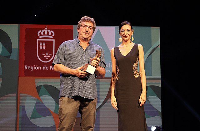 ´Flyppy´ recibe el Premio Regional de Artesanía - 1, Foto 1