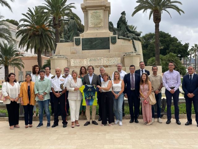 Más de 2.000 corredores y senderistas participan en las distintas pruebas de la 8° edición de la carrera 10K Puerto de Cartagena - 1, Foto 1