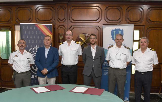 El Arsenal de Cartagena y UNIVERSAE firman un Protocolo General de Actuación para la formación en el uso de desfibriladores - 2, Foto 2