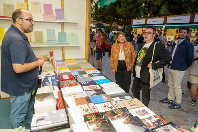 La Feria del Libro de Cartagena suma más ventas y público - 1, Foto 1