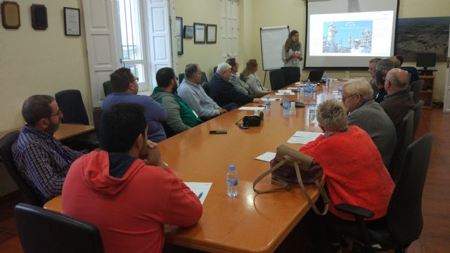 Vecinos y representantes sociales conocen la parada técnica de la planta LX1 en el Panel Público Asesor de SABIC - 1, Foto 1