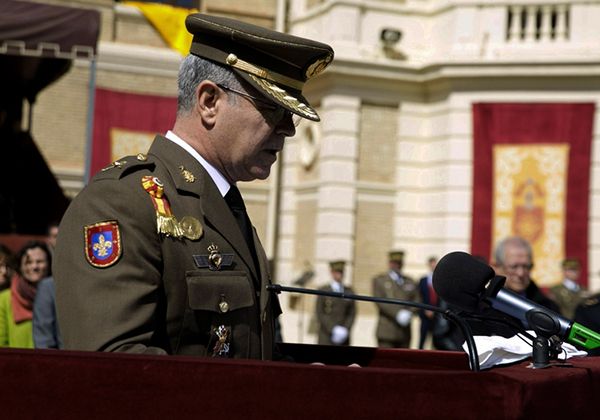 El nuevo jefe de la Fuerza Terrestre Carlos Jesús Melero Claudio con sede en Sevilla es, además, diplomado en Estado de Mayor en España y en Chile - 4, Foto 4