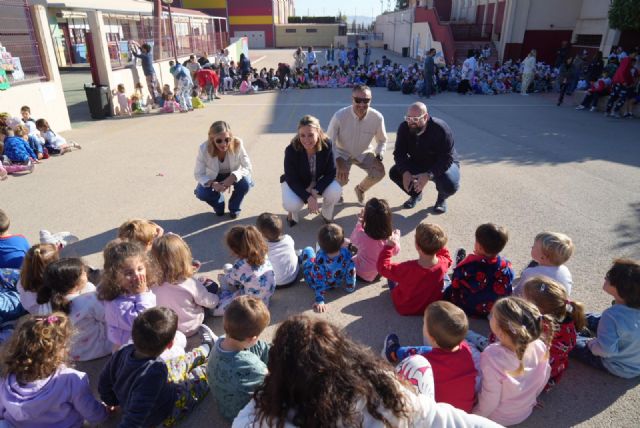 La Comunidad cuenta con 674 menores tutelados en acogimiento familiar, Foto 3