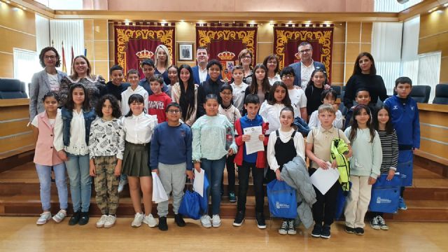 La Concejalía de Familia de Molina de Segura conmemora el Día Universal del Niño con la celebración del primer Pleno Infantil del municipio - 1, Foto 1