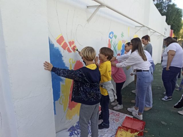 Alcantarilla celebra el Día Universal de la Infancia con una marcha solidaria y un mural en el Parque de Educación Vial - 2, Foto 2