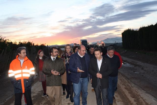 La Comunidad restablece la normalidad en las carreteras regionales afectadas por las lluvias y sólo mantiene tres cortadas por prevención - 1, Foto 1