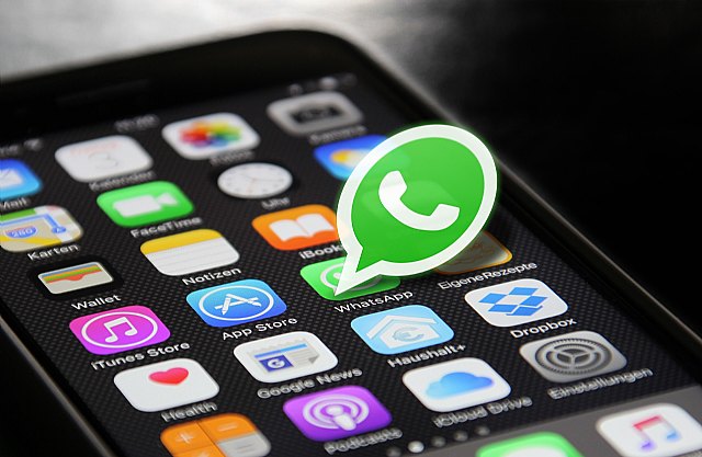 Cuidados transnacionales: los abrazos que llegan por whatsapp - 1, Foto 1