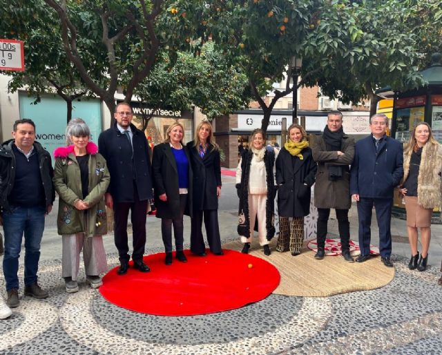 Las plazas San Bartolomé y José Esteve Mora de Murcia se llenarán de juegos sostenibles desde este sábado y hasta final de año - 1, Foto 1