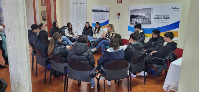 El Complejo Industrial de SABIC da visibilidad a las profesiones científico- tecnológicas como opción de carrera profesional entre niñas estudiantes a través de su participación en la iniciativa +Científicas UPCT - 1, Foto 1