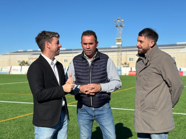 La Comunidad financia la renovación de la iluminación del campo de fútbol 'Ángel Celdrán' en el Llano del Beal - 1, Foto 1