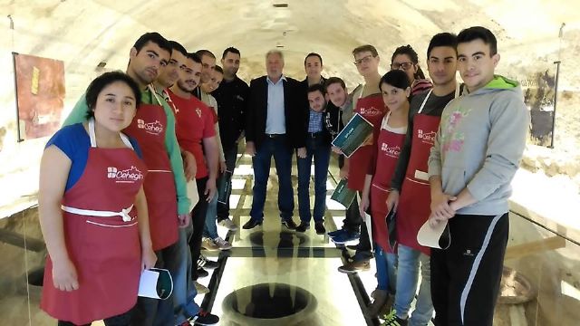 CEHEGÍN / Un grupo de quince jóvenes participa en el ...