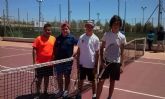 Victoria de la Escuela de Tenis Kuore frente a la Escuela de Tenis Huercal Overa en las pistas de la ciudad deportiva Valverde Reina - 1