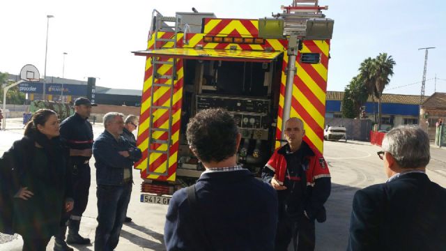 Bomberos Del Consorcio De Alicante Conocen El Parque Infante - Murcia.com