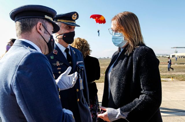 Isabel Franco participa en el 75° Aniversario de la creación de la 1ª Bandera de Paracaidistas de Aviación - 1, Foto 1