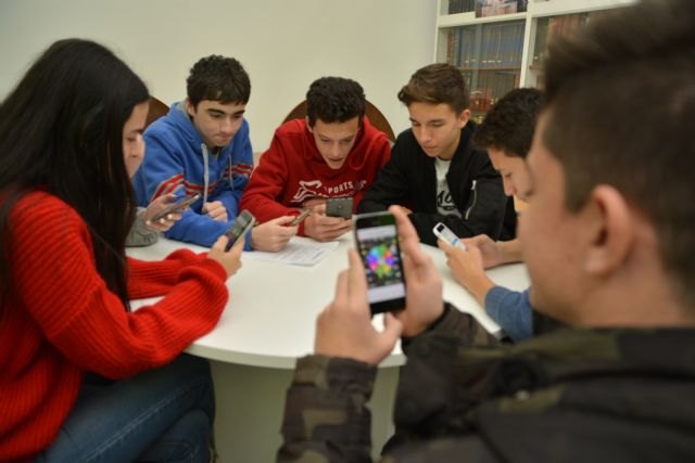 Millar y medio de estudiantes de institutos compiten entre sí en las primeras 12 horas de Rétame y Aprendo - 1, Foto 1