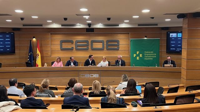 II Simposio de  FEFE con asesores jurídicos-laborales para la negociación del convenio sectorial - 2, Foto 2