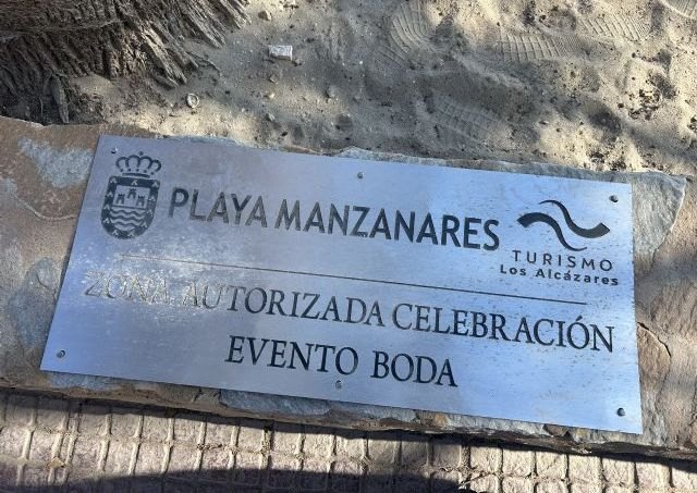 MC quiere que se coloquen placas identificativas en las playas del municipio donde se pueden celebrar bodas - 1, Foto 1