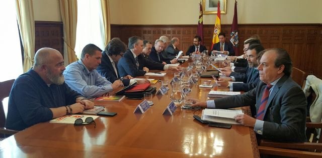 El Puerto de Cartagena contribuye al crecimiento económico de la Región con un aumento del 4,7 por ciento del tráfico de contenedores - 1, Foto 1